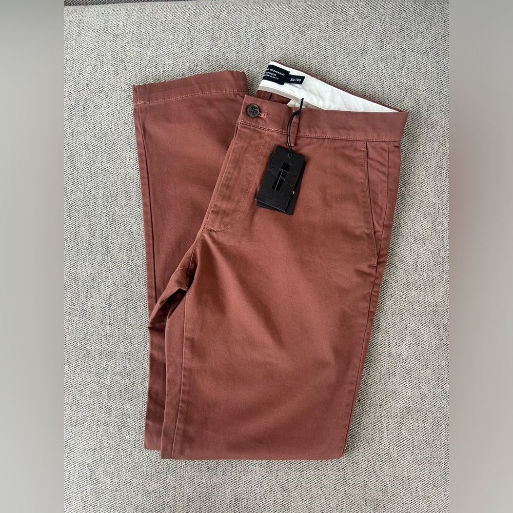 NWT Men's Club Monaco Connor Modern Slim Fit Chinos Rust 30